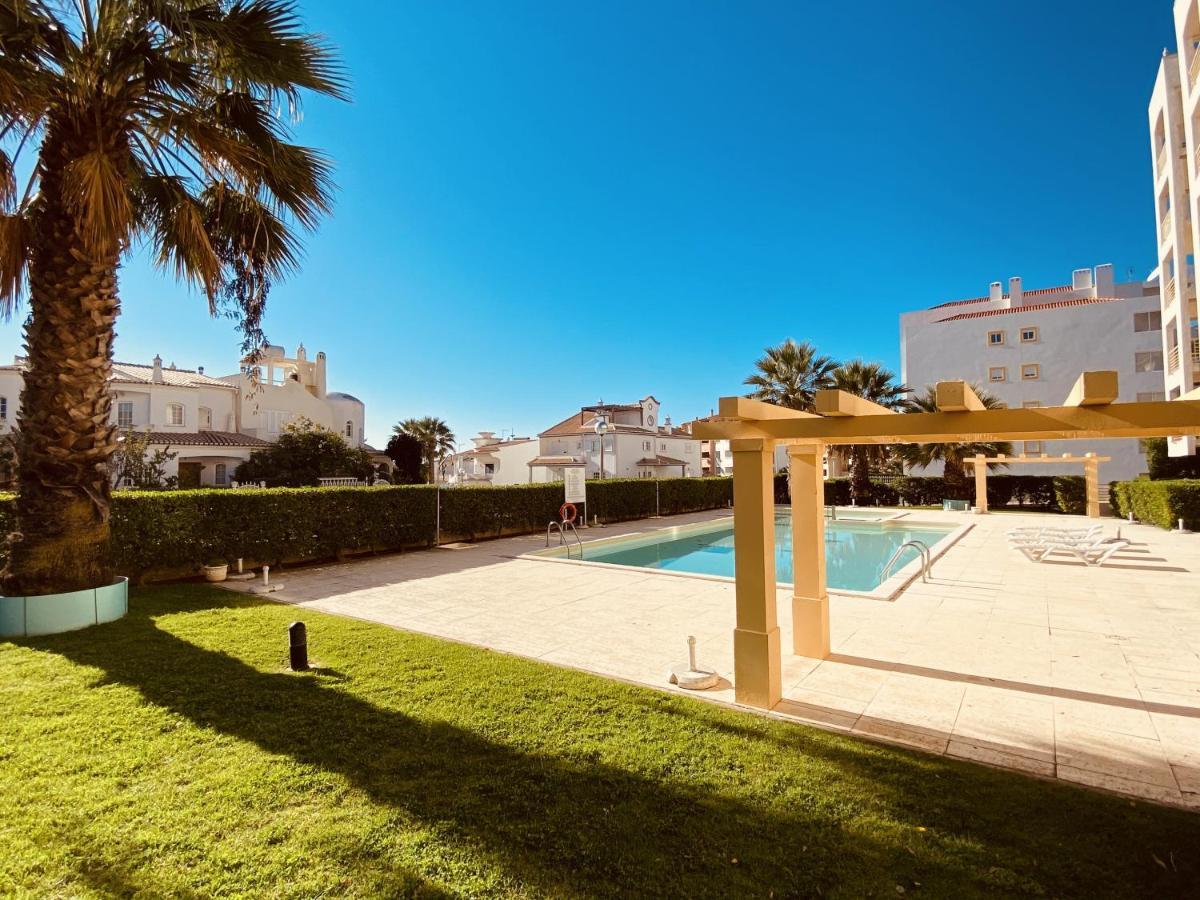 Vista By Check-In Portugal Appartement Albufeira Buitenkant foto